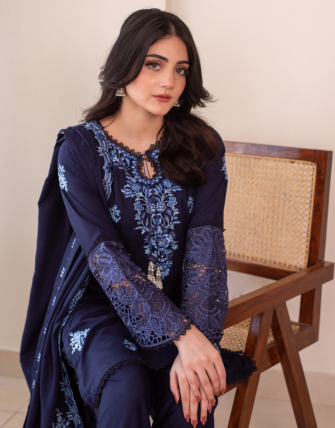 3 Piece Karandi Embroidered Dress - Noor e nil