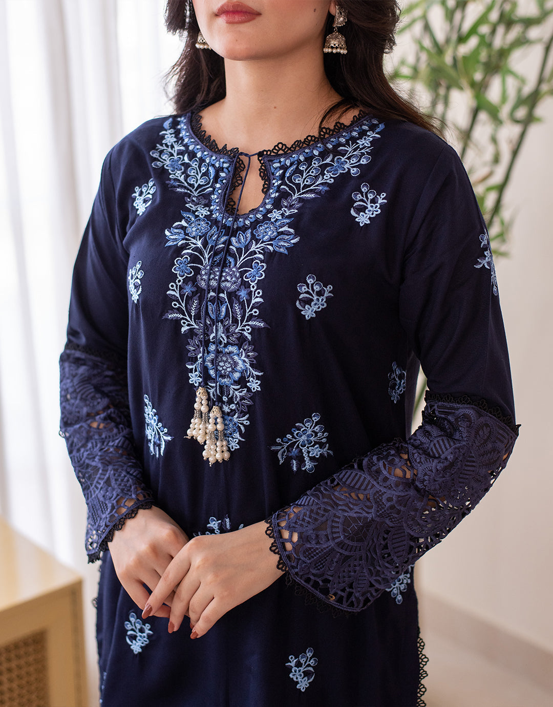 3 Piece Karandi Embroidered Dress - Noor e nil